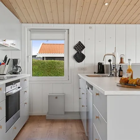 בית נופש Fani - 150m From The Sea By Interhome *